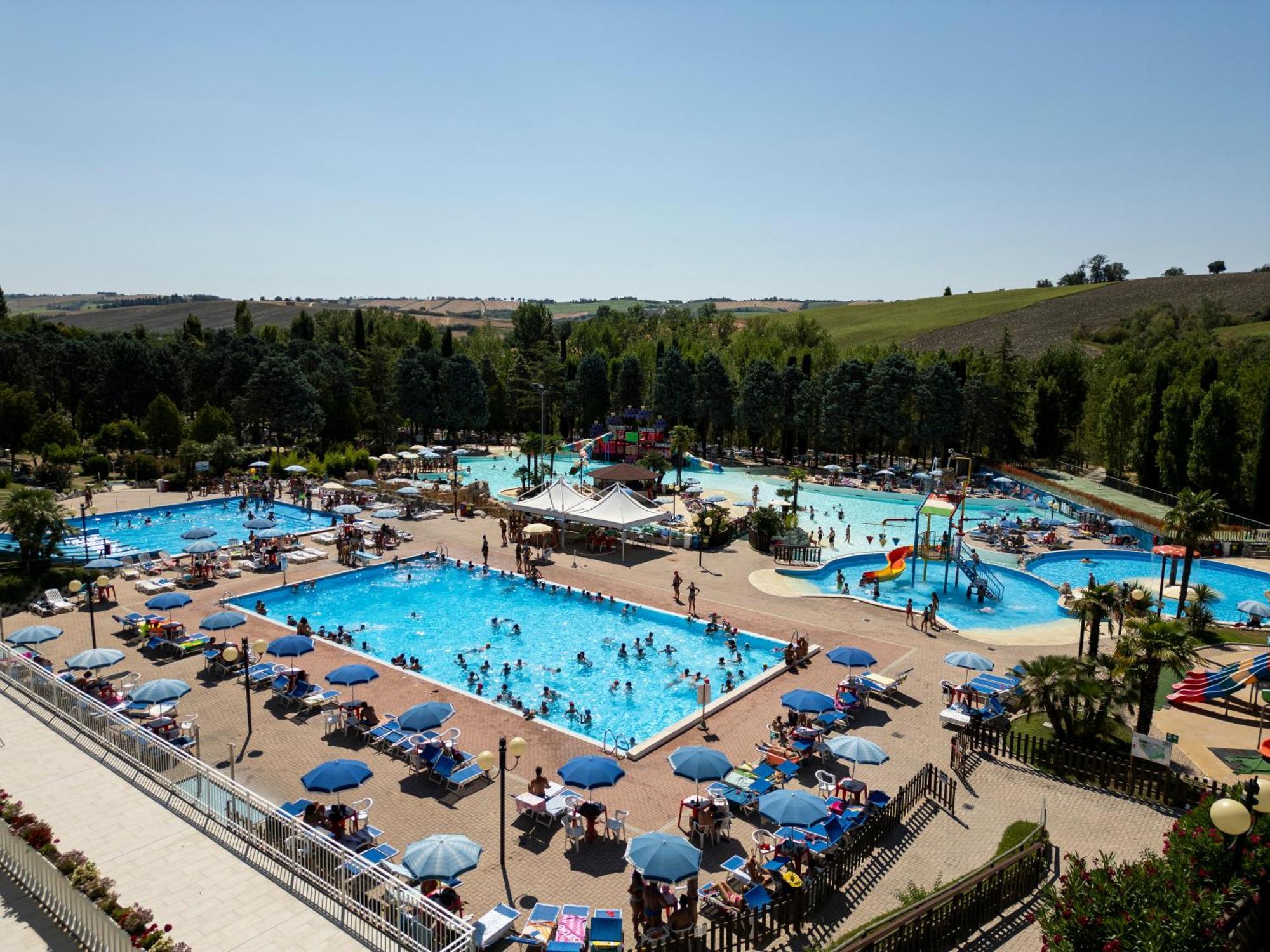 Centro Vacanze Verde Azzurro Cingoli Esterno foto